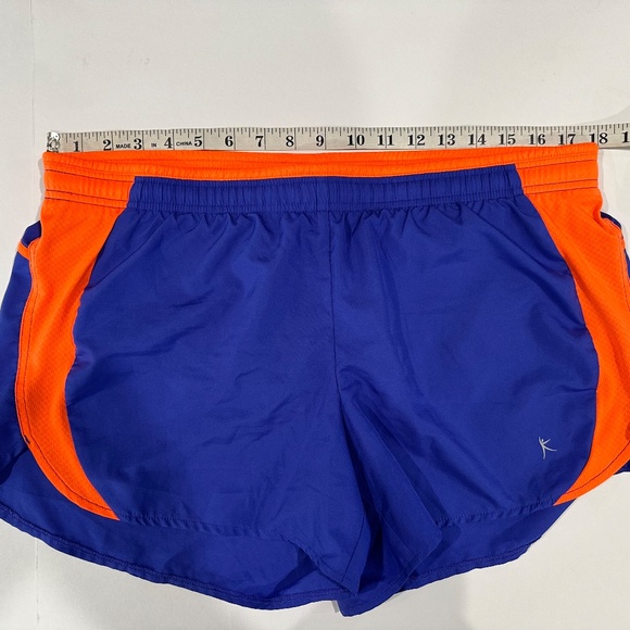 Danskin Now Women's Athletic Active Running‎ Lined Shorts - Size L. - Picture 5 of 9